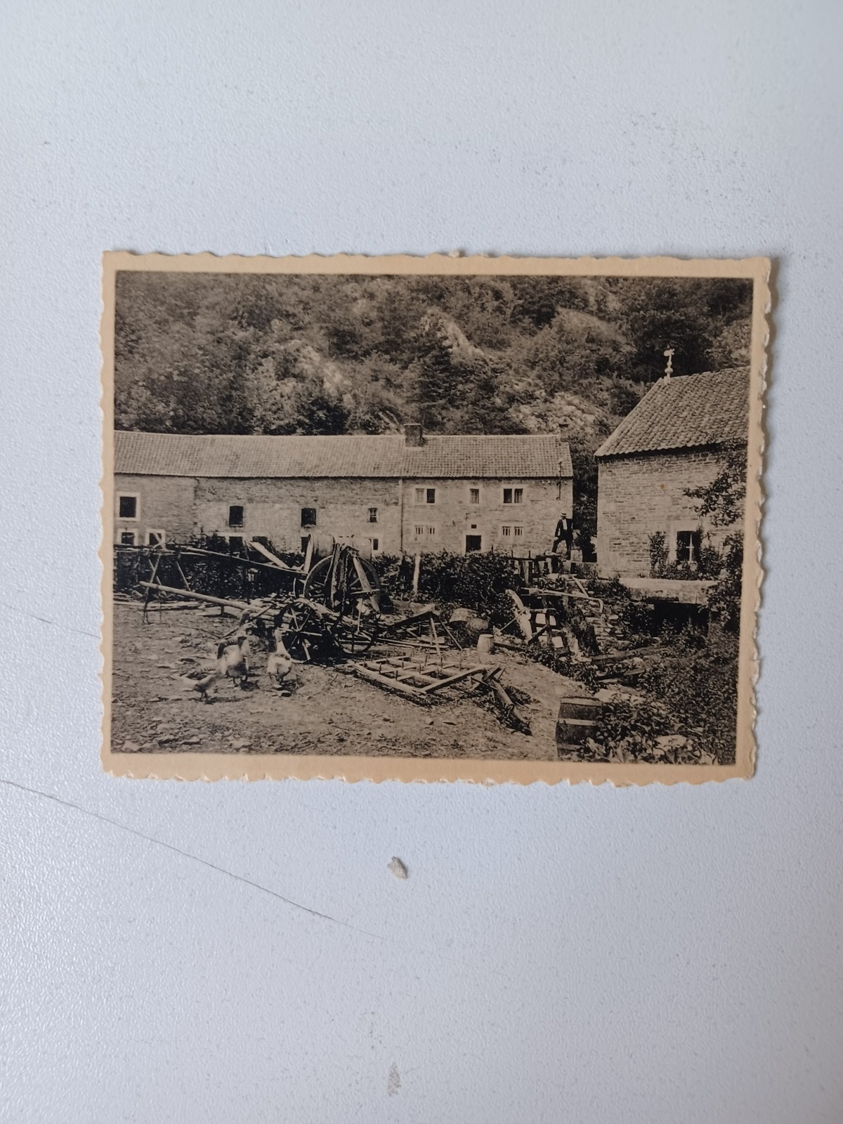 Le moulin : la première classe communale se tenait dans la maison du meunier.